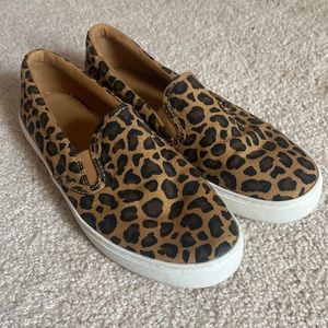 Old navy slip on sneakers size 7